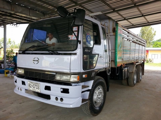 ขายรถ10ล้อ 3H ดั้ม2เพลา เครื่องHO7D 195แรง สโลกลาง มีระบบลากพ่วง พ.เพาเวอร์ เบรกจิ๊ฟฟี่ ภายในสวย เอกสารพร้อมโอน สนใจโทร 090-8588220คุณนะ 093-3258446คุณบิว หรือเข้าดูสินค้าอื่นๆได้ที่ www.narong2truck.com หรือ www.truck.in.th/498 หรือเพจFacebook ณรงค์ ซื้อ