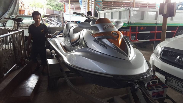 เรือไบไลน์เนอร์F21เครื่อง 5000 แถม เจ็ท 255 ซีโด้ มัดรวม 600,000