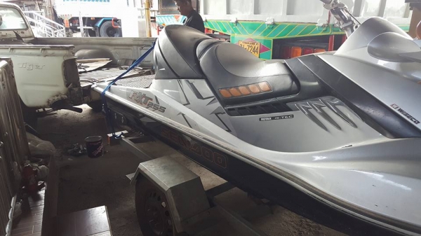 เรือไบไลน์เนอร์F21เครื่อง 5000 แถม เจ็ท 255 ซีโด้ มัดรวม 600,000