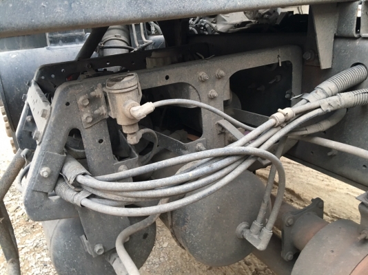 รถอิซูซุ 10 ล้อ หัวลาก 270 แรงม้า  ปี 48. , ( ขาย แม่ , ลูก )  / ( มี ขาย 2 หัว. )      สนใจติดต่อ  081 - 6079515