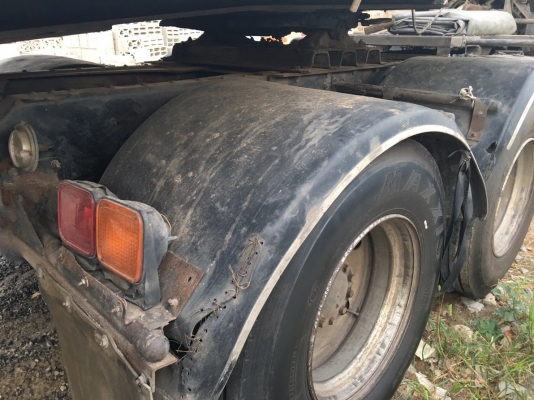 รถอีซูซุ 10 ล้อ หัวลาก 270 แรงม้า  ปี 48. , ( ขาย แม่ , ลูก )  ,  ( มี ขาย 2 หัว. )     สนใจติดต่อ  081 - 6079515