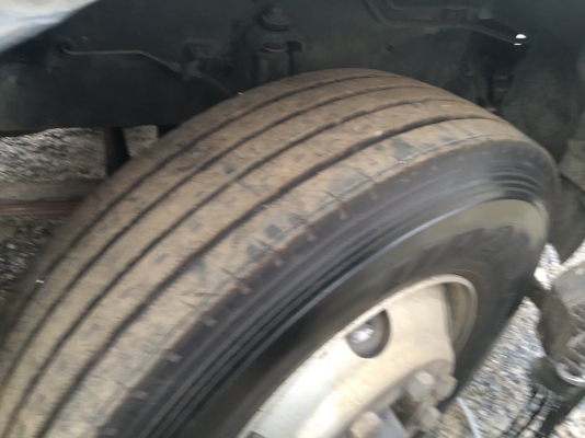 รถอีซูซุ 10 ล้อ หัวลาก 270 แรงม้า  ปี 48. , ( ขาย แม่ , ลูก )  ,  ( มี ขาย 2 หัว. )     สนใจติดต่อ  081 - 6079515