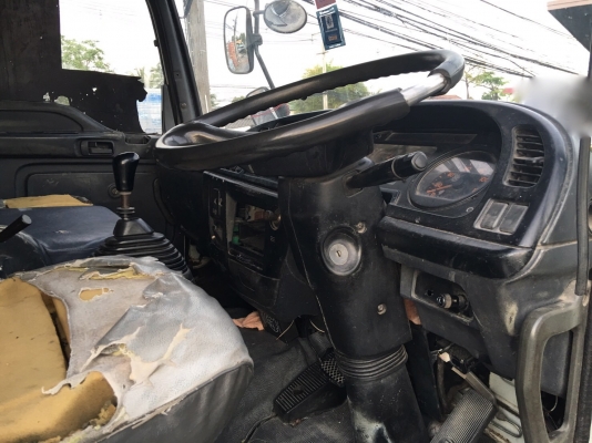 รถอีซูซุ 10 ล้อ หัวลาก 270 แรงม้า  ปี 48. , ( ขาย แม่ , ลูก )  ,  ( มี ขาย 2 หัว. )     สนใจติดต่อ  081 - 6079515