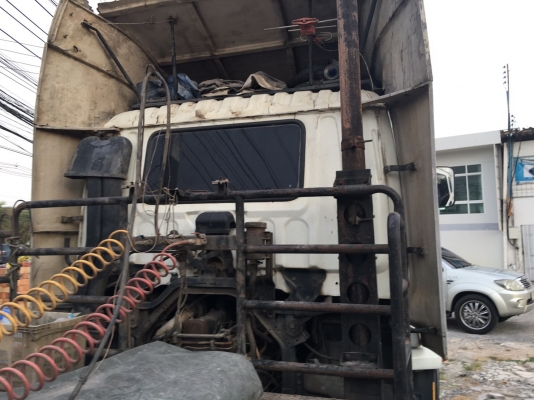 รถอีซูซุ 10 ล้อ หัวลาก 270 แรงม้า  ปี 48. , ( ขาย แม่ , ลูก )  ,  ( มี ขาย 2 หัว. )     สนใจติดต่อ  081 - 6079515