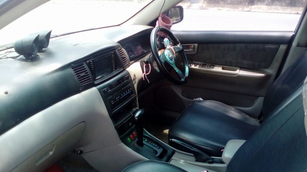 ด่วน..TAXIปลดป้ายแล้วเปลี่ยนสีแล้วสีสวยเต็ม ราคาเพียง 59,000 บาทเครื่อง7A-XXเกียร์Auto ติดแก๊สLpg+น้ำมัน(เซ็ตระบบE20)เครื่องสมบูณ์ ช่วงล่างแน่นสมบูรณ์มากเลี้ยวซ้าย/ขวาไม่มีดัง ภายในสวยสะอาดเก็บอีกหน่อยหล่อเลยแอร์หนาว วัดรอบ 2 ตัว(วัดความร้อน+วัดโวลล์แบตเต