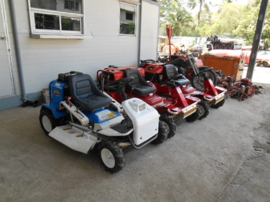 ขายรถตัดหญ้า พร้อมใช้งาน