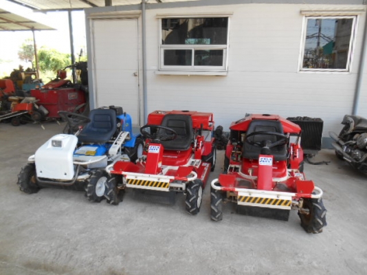 ขายรถตัดหญ้า พร้อมใช้งาน