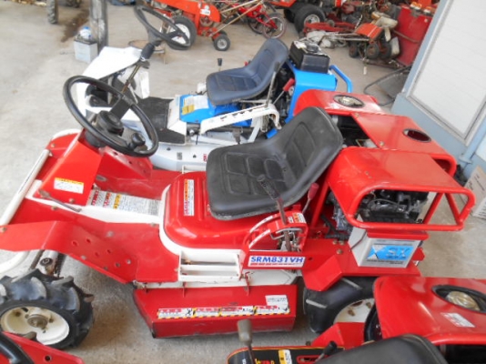 ขายรถตัดหญ้า พร้อมใช้งาน