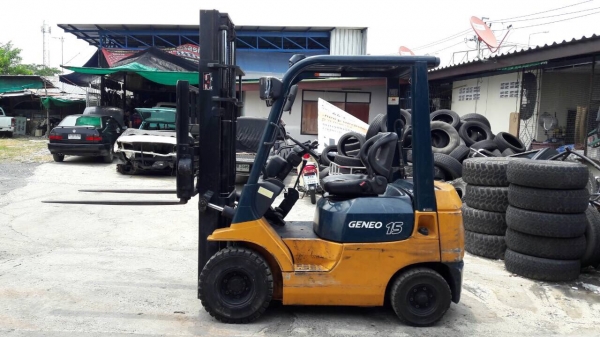 โฟล์คลิฟรุ่น 7 ยก 1.5ตัน เสา 3เมตร โฟล์คลิฟรุ่น 7 ยก 1.5ตัน เสา 3เมตร