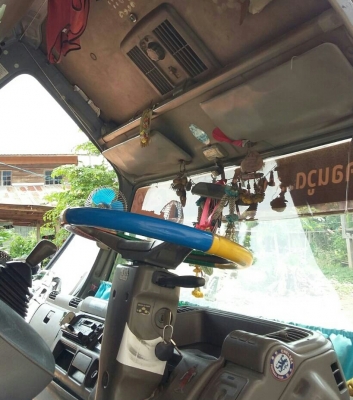 หกล้อ อีซูชุ NPR120ปี40ช่วงยาว5ม สภาพดีเดิมๆสวยพร้อมใช้ ทะเบียนพร้อมโอน