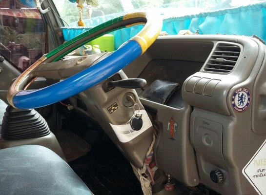 หกล้อ อีซูชุ NPR120ปี40ช่วงยาว5ม สภาพดีเดิมๆสวยพร้อมใช้ ทะเบียนพร้อมโอน