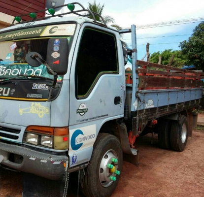 หกล้อ อีซูชุ NPR120ปี40ช่วงยาว5ม สภาพดีเดิมๆสวยพร้อมใช้ ทะเบียนพร้อมโอน