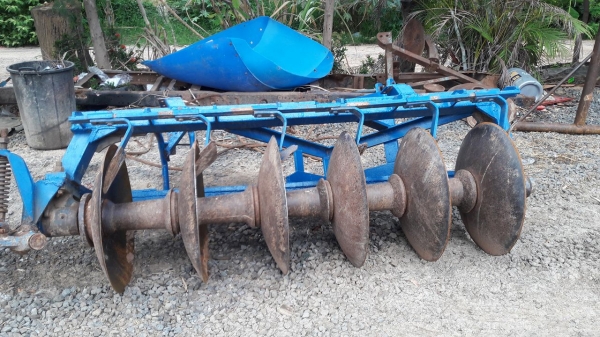 ผาน6*26 รถไถฟอด