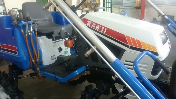 รถฉีดยาถัง400ลิตรเครื่องเบนซิล เก่าญี่ปุ่นเก็บงานเเล้วพร้อมใช้ รถฉีดยาถัง400ลิตรเครื่องเบนซิล เก่าญี่ปุ่นเก็บงานเเล้วพร้อมใช้