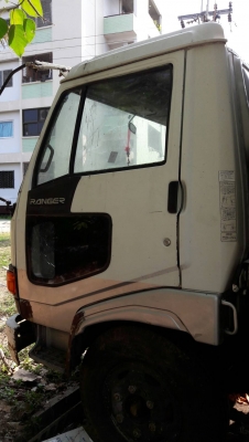 รถบรรทุก 6 ล้อใหญ่ HINO รุ่นKM350 ตู้แห้ง ปี 21 เครื่อง 120 แรง ราคา 168,000 บ.รถอยู่สายใหม กทม.