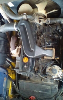 โคมัตสุ รุ่น 14 ยก 2.5ตัน เสา 4เมตรฮิ้ง โคมัตสุ รุ่น 14 ยก 2.5ตัน เสา 4เมตรฮิ้ง