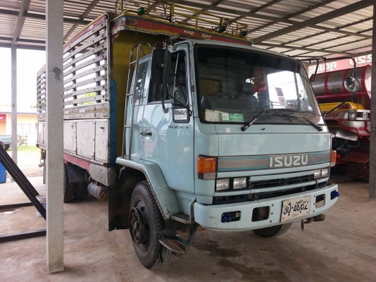 ขายรถ10ล้อ ร็อกกี้195 พ.เพาเวอร์ เบรกจิ๊ฟฟี่ ภายในสวย เอกสารพร้อมโอน  สนใจโทร 090-8588220คุณนะ 093-3258446คุณบิว หรือเข้าดูสินค้าอื่นๆได้ที่ www.narong2truck.com หรือ www.truck.in.th/498 หรือเพจFacebook ณรงค์ ซื้อขายรถมือสอง (เว็บไซต์ส่วนตัว) หรือFacebook