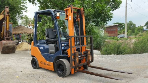 ขายด่วนรถยก TOYOTA 8FGตันใหม่ล่าสูดยก1.5ตันเสาสูง3เมตรงาสไลยร์ได้เกียรออโต้ยางตัน4เส้นรถนอกยังไม่เคยใช้งานในเมืองไทยเลย=รุ่นใหม่ขายถูกๆๆ