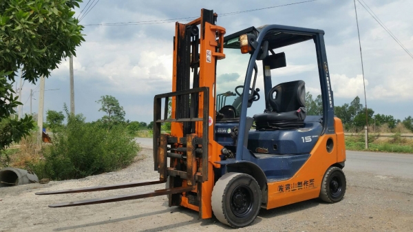 ขายด่วนรถยก TOYOTA 8FGตันใหม่ล่าสูดยก1.5ตันเสาสูง3เมตรงาสไลยร์ได้เกียรออโต้ยางตัน4เส้นรถนอกยังไม่เคยใช้งานในเมืองไทยเลย=รุ่นใหม่ขายถูกๆๆ