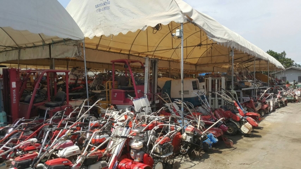 นิฮอนโมโน จำหน่ายเครืองจักรกลหนัก เครื่องจักรกลการเกษตร มือสองนำเข้าจากญี่ปุ่น Line ID: nihonmono  www.nihonmono.com