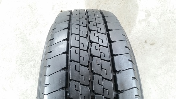 ขายยาง215/70/15 ปี 1715 DUNLOP LT36  4 เส้น