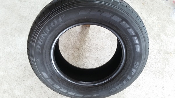 ขายยาง215/70/15 ปี 1715 DUNLOP LT36  4 เส้น