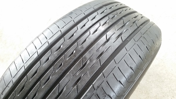 ขายยาง215/60/16 ปี 2714 BRIDGESTONE GR100 4 เส้น ขายยาง215/60/16 ปี 2714 BRIDGESTONE GR100 4 เส้น
