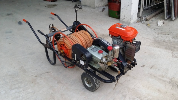 ปั๊มฉีดน้ำแรงดันเก่าญี่ปุ่น เครื่องยนต์ KUBOTA รุ่น K-SMR45  ขนาด  5.8 แรง สภาพสวย