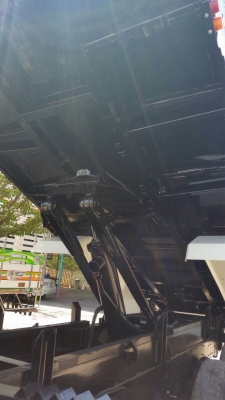 ขายรถบรรทุกสิบล้อดัมพ์ ISUZU เครื่อง 300 แรง 2 เพลา ปี 56 ไมล์ 87,xxx กระบะดัมพ์มิเนียม รถสวยพร้อมใช่งาน