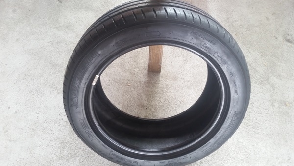 ขายยาง245/45/17 ปี 13 MICHERLIN Pilot3 2 เส้น