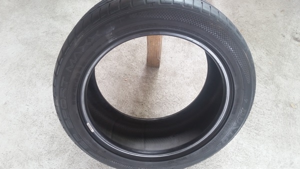 ขายยาง245/45/17 ปี 13 DUNLOP MAXX  2 เส้น