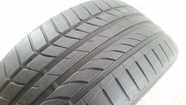 ขายยาง245/45/17 ปี 13 DUNLOP MAXX  2 เส้น