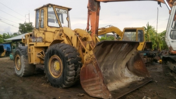 ขายรถตักล้อยาง CAT-966-C สภาพพร้อมใช้งานเอกสารเล่มทะเบียน