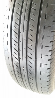 ขายยาง205/70/15 ปี 15 BRIDGESTONE R611 2 เส้น