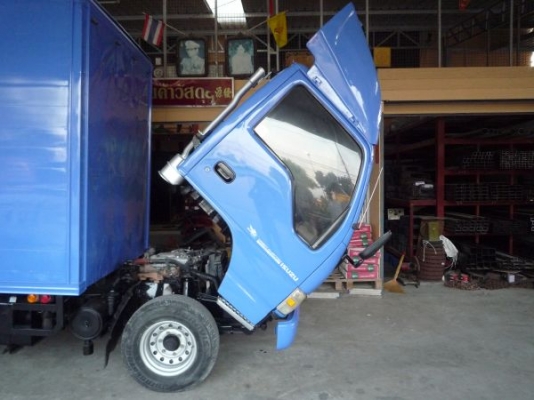 รถห้างป้ายเล็ก 100แรง ตู้แห้ง