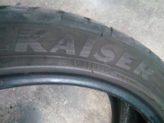 235/40R18 KAISER KENDAR RADIAL ปี14 ชุด 4 เส้น tel.081-4273941 ไอดีไลน์ 0814273941 235/40R18 KAISER KENDAR RADIAL ปี14 ชุด 4 เส้น tel.081-4273941 ไอดีไลน์ 0814273941