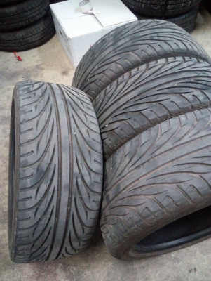 235/40R18  KAISER KENDAR RADIAL ปี14   ชุด 4 เส้น tel.081-4273941 ไอดีไลน์ 0814273941