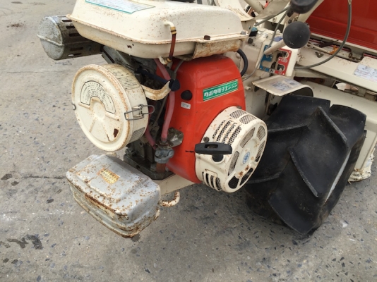 รถเกี่ยวข้าวเดินตาม ยี่ห้อKubota รุ่นใหม่ คันใหญ่2แถว