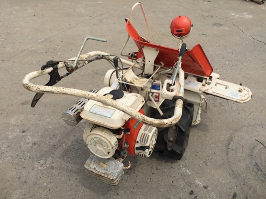 รถเกี่ยวข้าวเดินตาม ยี่ห้อKubota รุ่นใหม่ คันใหญ่2แถว