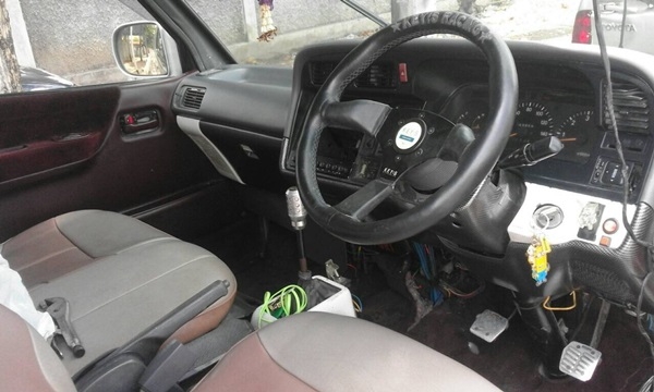 1997 TOYOTA HIACE, 2.0 เบนซิน ช่วงสั้น โฉม หัวจรวด 1997 TOYOTA HIACE, 2.0 เบนซิน ช่วงสั้น โฉม หัวจรวด