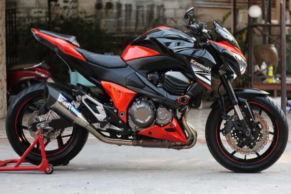 <เอิร์ท พิดโลก>Z800 ปี2014 ท่อโยชิแท้