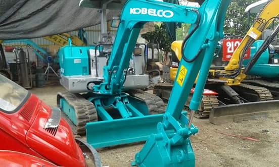 ขายรถขุด ยี่ห้อ:KOBELCO รุ่น:  SK024 รถเก่านอกแท้ มีเอกสารใบอินวอย ราคาต่อรองได้ สนใจติดต่อ: 099-907-9273  กิ๊ฟ กมลชนก