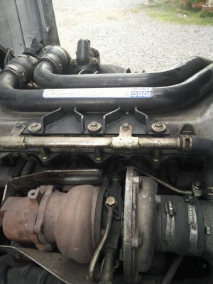 ขายหกล้อเครื่องjo8cอินเตอร์คอมมอลแรล210แรง กระบะยาว6.20เมตร กว้าง2.30เมตร เบรคทิฟฟี่ กระจกไฟฟ้า ยางเรเดียลใหม่หกเส้น แอร์เย็น เครื่องดีมาก คัสซีสวยไม่มีบวม ทะเบียนพร้อมโอน