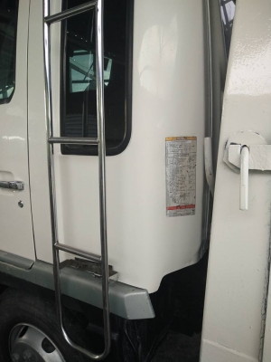 ขายหกล้อเครื่องjo8cอินเตอร์คอมมอลแรล210แรง กระบะยาว6.20เมตร กว้าง2.30เมตร เบรคทิฟฟี่ กระจกไฟฟ้า ยางเรเดียลใหม่หกเส้น แอร์เย็น เครื่องดีมาก คัสซีสวยไม่มีบวม ทะเบียนพร้อมโอน