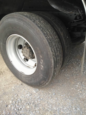 ขายหกล้อเครื่องjo8cอินเตอร์คอมมอลแรล210แรง กระบะยาว6.20เมตร กว้าง2.30เมตร เบรคทิฟฟี่ กระจกไฟฟ้า ยางเรเดียลใหม่หกเส้น แอร์เย็น เครื่องดีมาก คัสซีสวยไม่มีบวม ทะเบียนพร้อมโอน