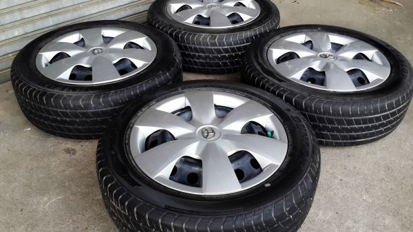 ล้อกระทะ toyota ขอบ 15 พร้อมยาง ล้อกระทะ toyota ขอบ 15 พร้อมยาง