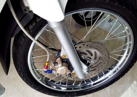 wave 110 i  สีขาวดำ เครื่องแต่งแรง เต็มสูตร ลูกซีบี กล่องไฟแต่ง คลัชทองแดง  22900