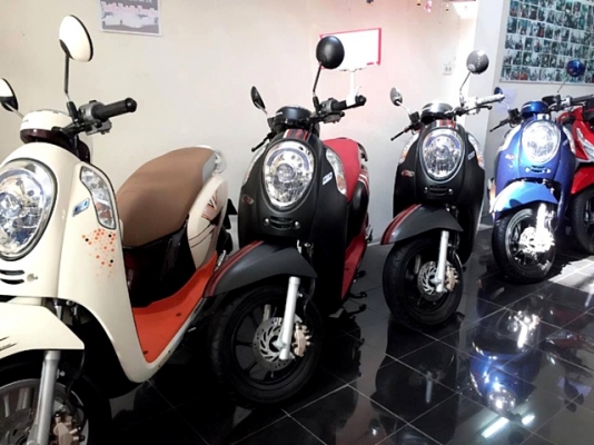 scoopy i สีนั้าเงิน ลายใหม่ล่าสุดโฉมปัจจุบัญ ล้อแมกซ์ ตัวท๊อปสุด โปรโมชั่น แถม 3 รายการ
