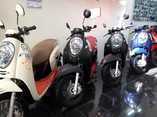 scoopy i สีนั้าเงิน ลายใหม่ล่าสุดโฉมปัจจุบัญ ล้อแมกซ์ ตัวท๊อปสุด โปรโมชั่น แถม 3 รายการ