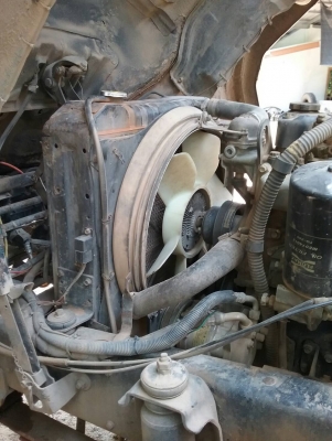 รถมิตซู 10 ล้อ ท้ายลาด  FN527M - A  /  191 แรงม้า.   สนใจติดต่อ  081 - 6079515